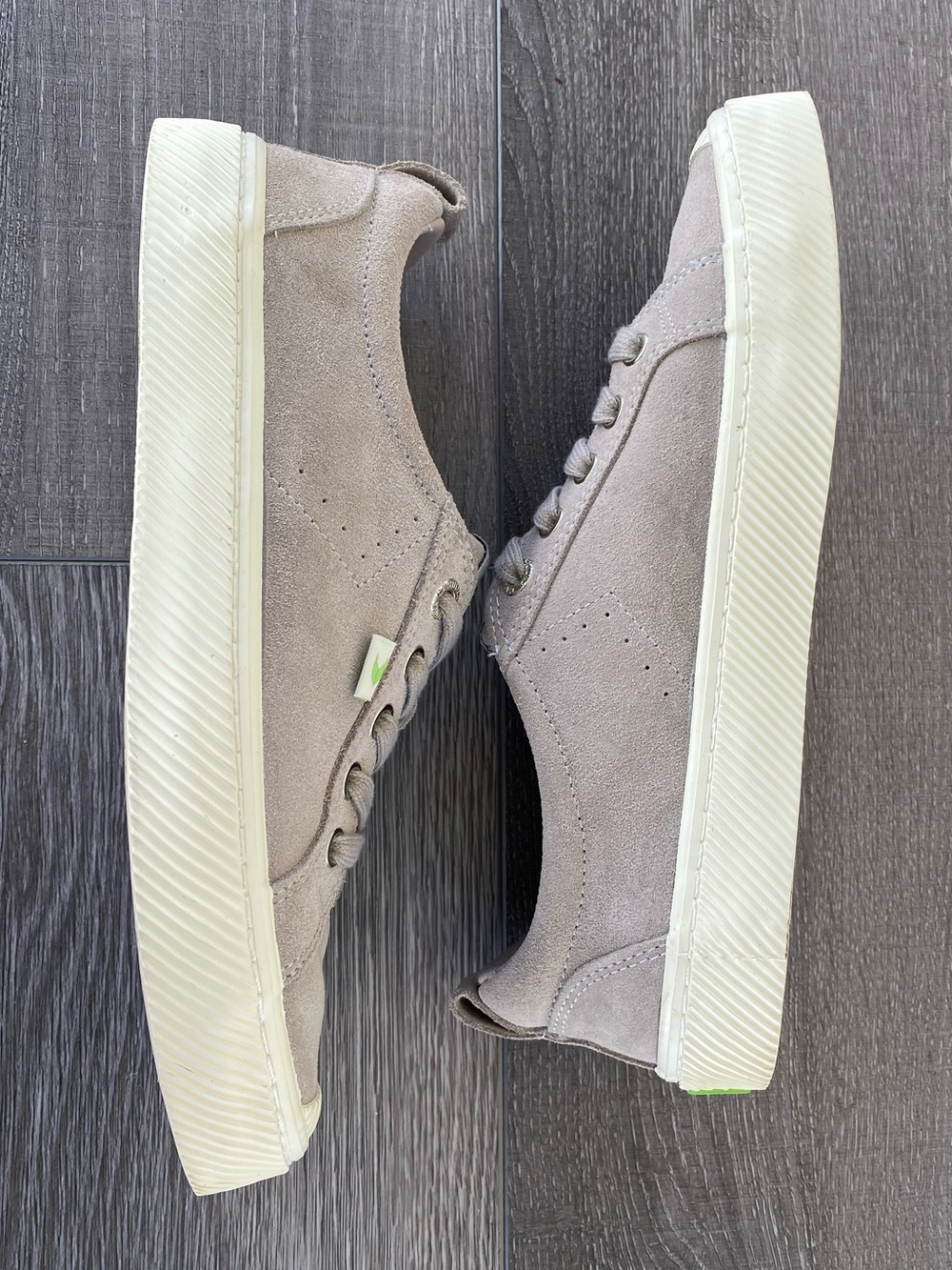 Cariuma Oca Low Gray Suede Sneakers Women's 9 / Men's 7.5 Sustainable Low Top - Picture 4 of 14